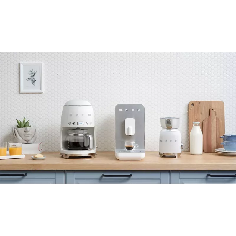 Καφετιέρα φίλτρου Smeg 1.4L DCF02WHEU Λευκή