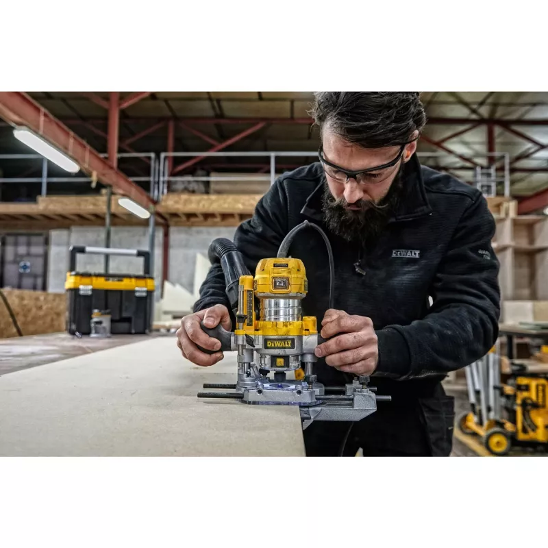 Δρομολογητής DeWALT D26204K
