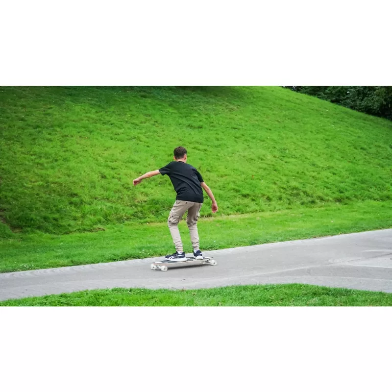 Longboard Muuwmi Lights GLOW ABEC 7 με φωτεινούς τροχούς, μαύρο/πράσινο