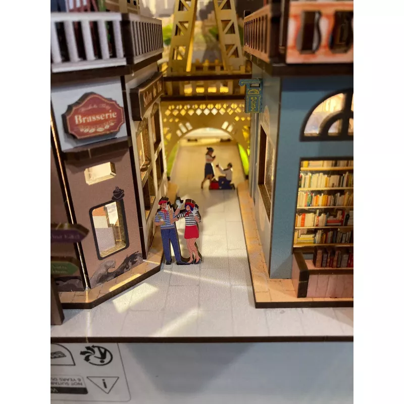 Σετ χειροτεχνίας REVELL Tiny Adventures «Paris» — Μινιατούρα μοντέλο από χαρτί, δημιουργικό χόμπι