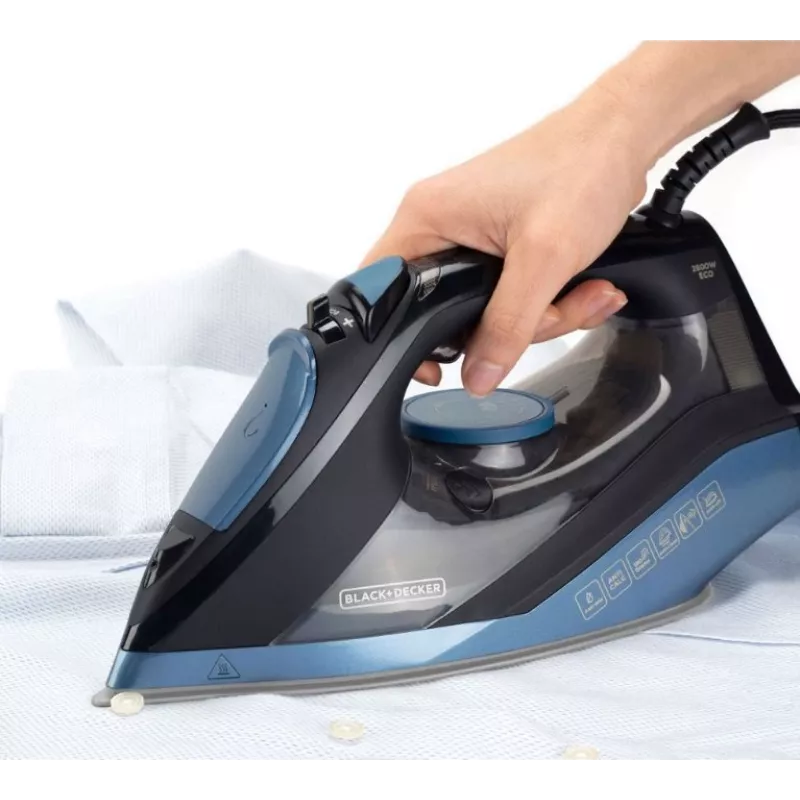 Σίδερο Black+Decker BXIR2801E