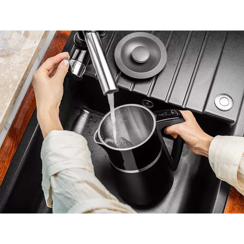 Βραστήρας LAFE 1,7L 2200W μαύρος