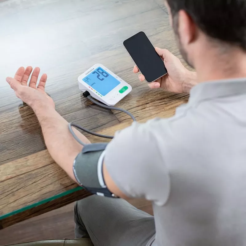 Πιεσόμετρο βραχίονα Medisana BU 584 connect