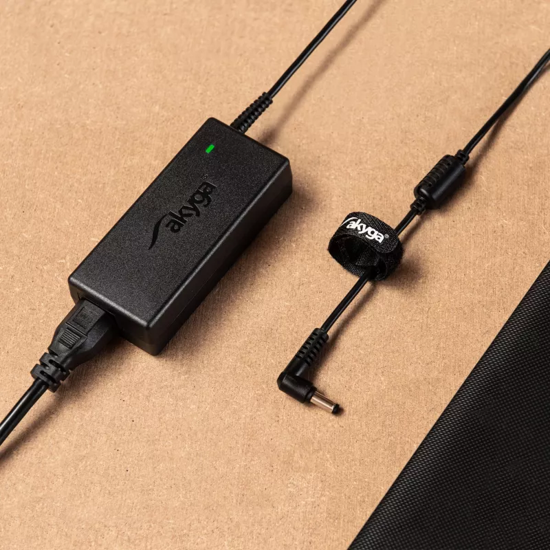 Akyga AK-ND-67 τροφοδοτικό notebook 12 V / 3,6 A, 45 W, μαγνητικό βύσμα Surface, 1,2 m, για Microsoft Surface Pro 2