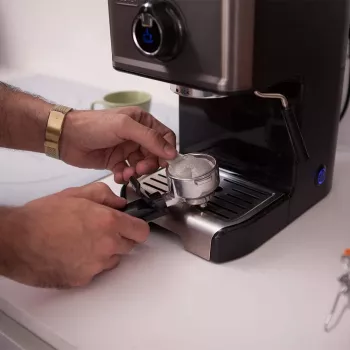 Black+Decker BXCO1200E μηχανή espresso με λαβή φίλτρου, 1200 W