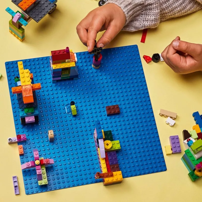 Πλάκα κατασκευής LEGO 11025 — μπλε βάση 32x32 θηλές, 250×250 mm
