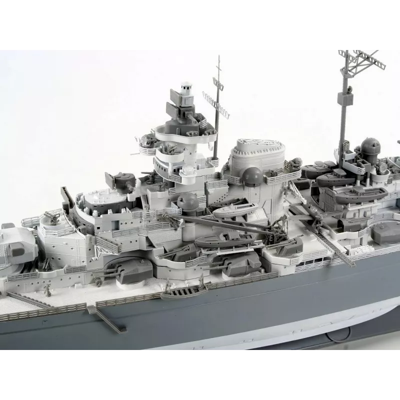 Πλαστικό μοντέλο πλοίου REVELL Tirpitz κλίμακα 1:350