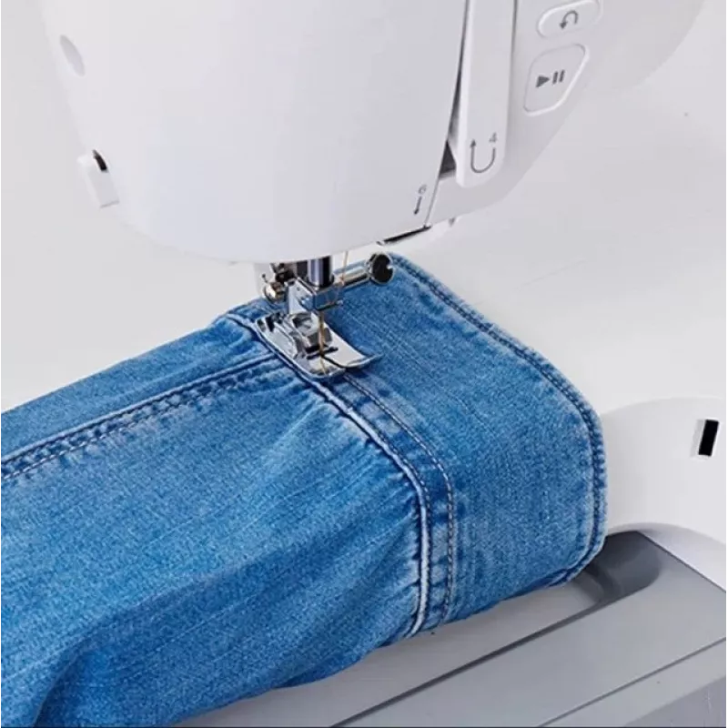 Ραπτομηχανή SINGER CE677