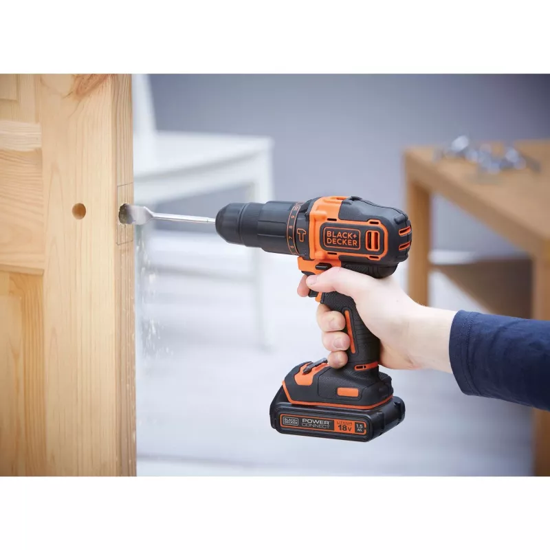 Κρουστικό δραπανοκατσάβιδο μπαταρίας BLACK+DECKER BCKSB04