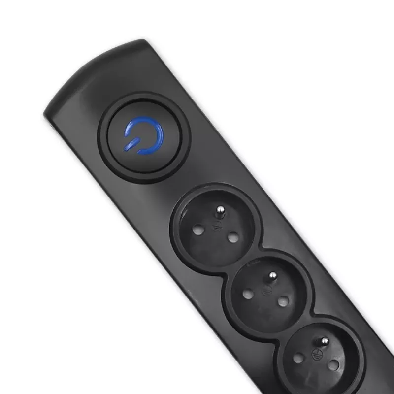 Προστασία υπέρτασης Qoltec 50113 μαύρο 8 έξοδοι AC 230 V 1,8 m