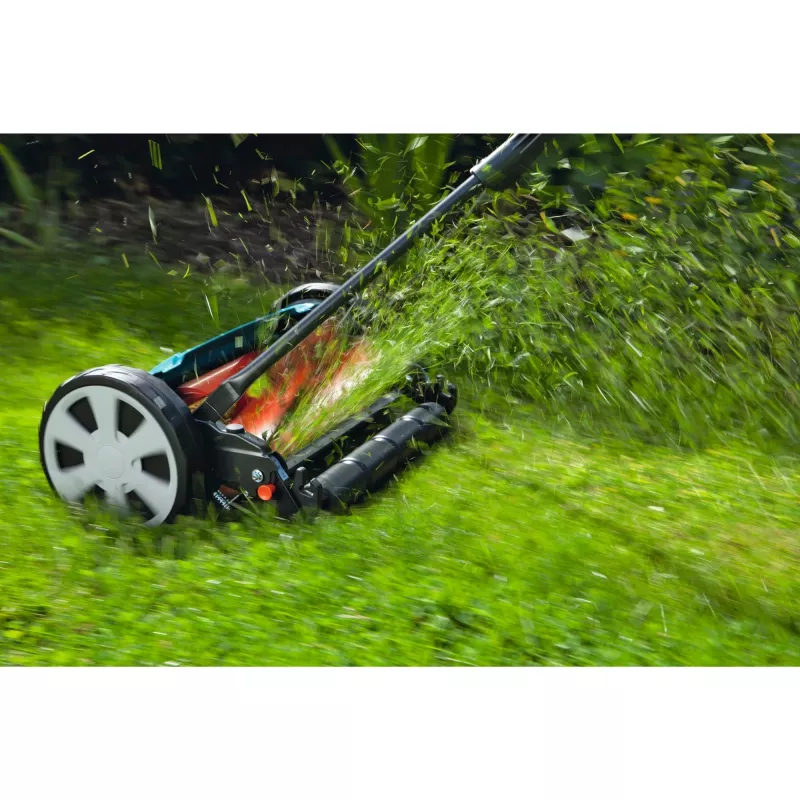 Χειροκίνητη χορτοκοπτική μηχανή Gardena 04018-20