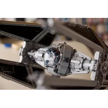 LEGO Star Wars TIE-Abfangjäger Μοντέλο 75382 — λεπτομερές σετ διαστημόπλοιου, 1931 τεμάχια, 18+