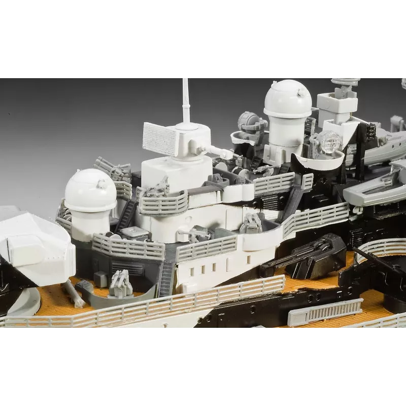 Πλαστικό μοντέλο πλοίου REVELL Tirpitz κλίμακα 1:350