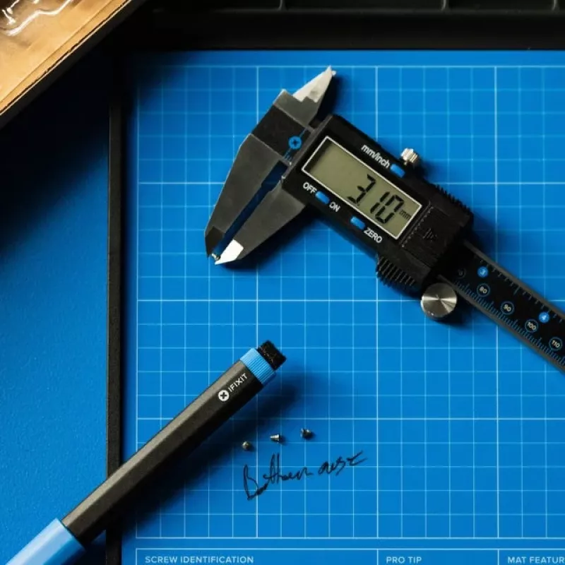 iFixit Ψηφιακό παχύμετρο με μπλε οθόνη LCD