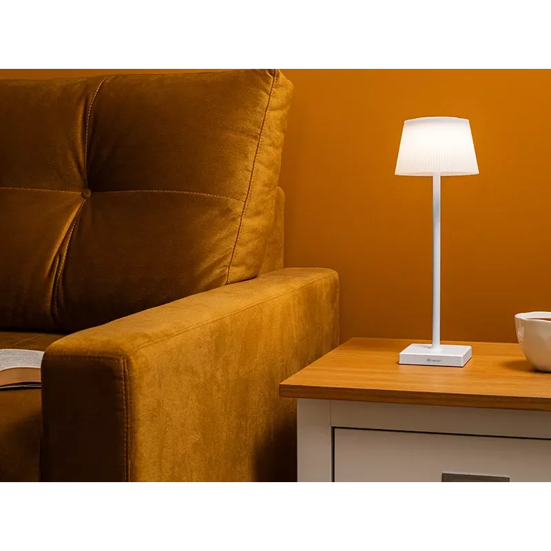 Επιτραπέζιο φωτιστικό TRACER Pluto λευκό TRAOSW47233 LED dimmable, λευκή έκδοση