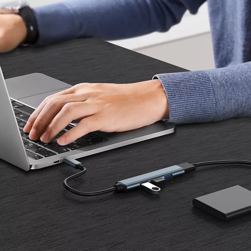 USB hub QOLTEC 53792, USB-C 3.1 σε 4 θύρες (USB 3.0 x1, USB 2.0 x3)