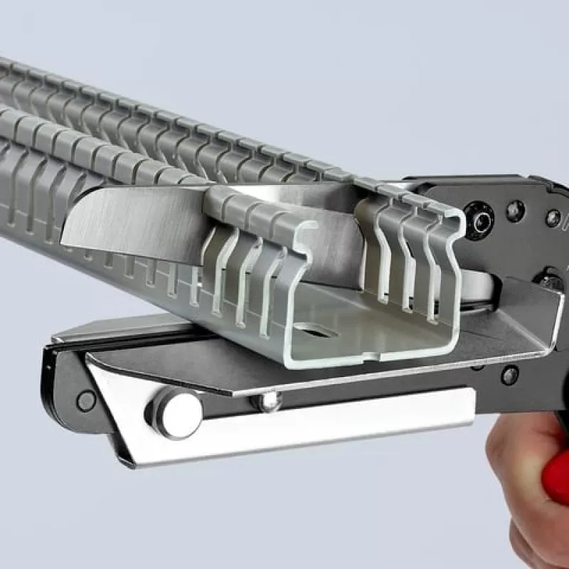 Knipex 95 02 21 Πένσα