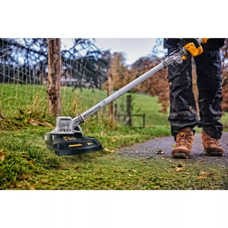 Κοπτικό χόρτου DeWALT DCMST561N-XJ