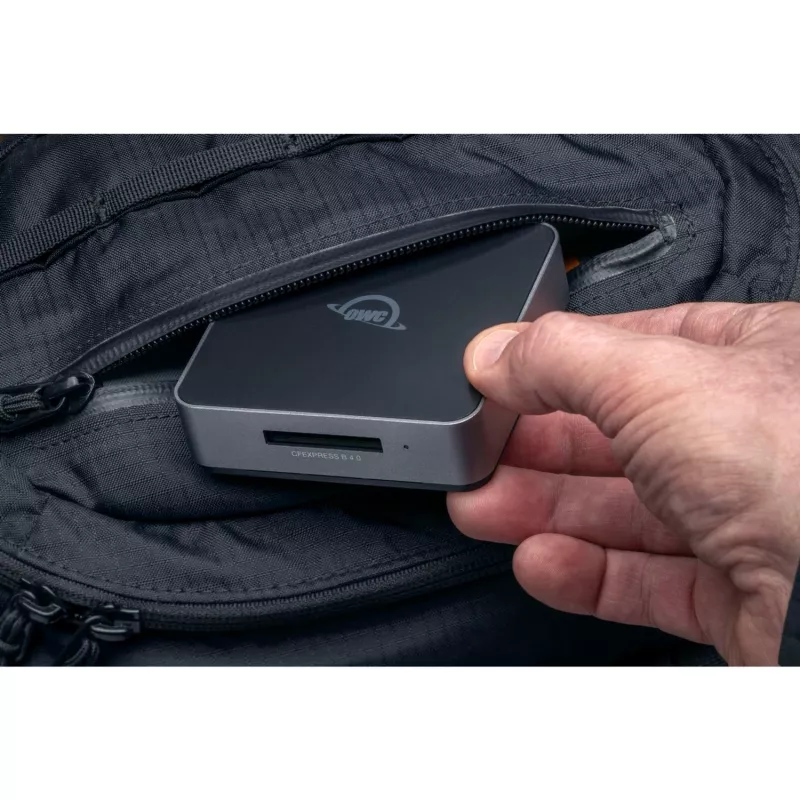 OWC Atlas OWCTCCFXB4RDR USB4 συσκευή ανάγνωσης/εγγραφής καρτών CFexpress Type B 4.0, περιλαμβάνεται προσαρμογέας CFexpress A σε B, αλουμίνιο