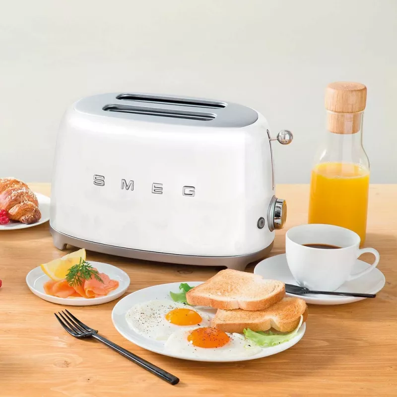 SMEG Τοστιέρα λευκή TSF01WHEU