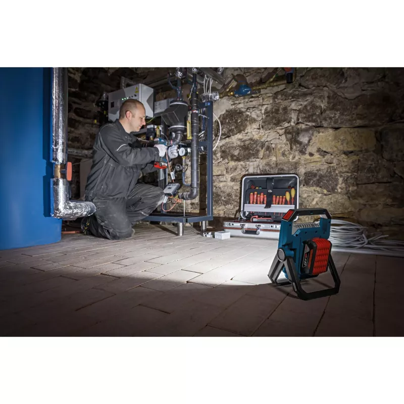 Φωτιστικό εργασίας Bosch GLI 18V-1900 Professional