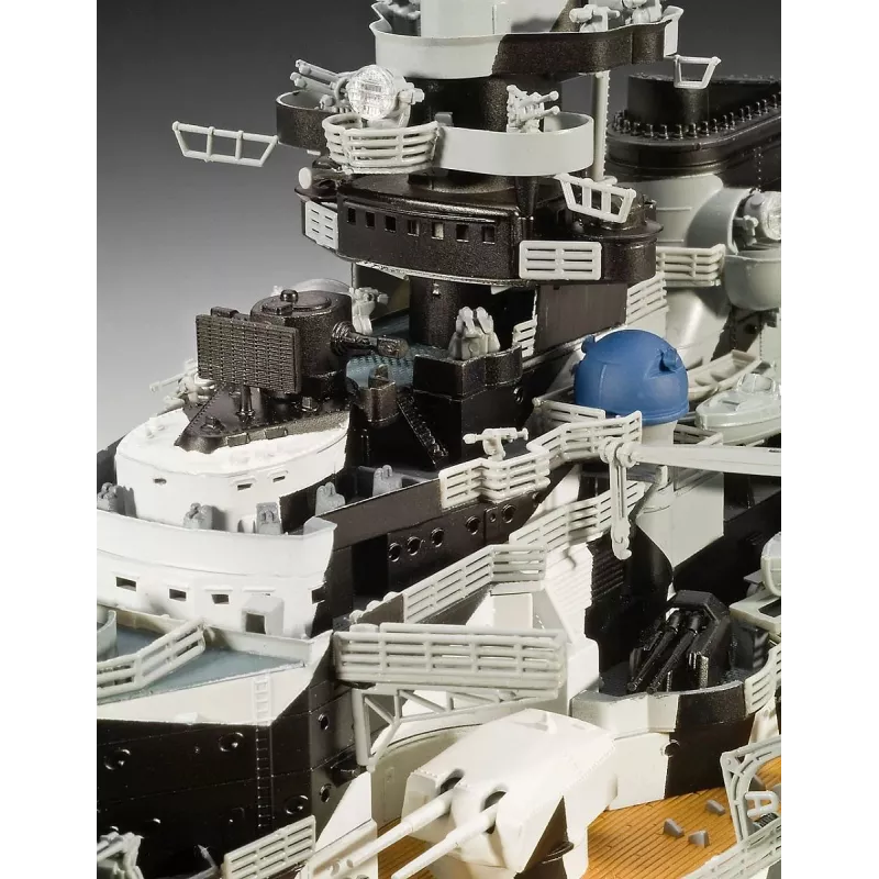 Πλαστικό μοντέλο πλοίου REVELL Tirpitz κλίμακα 1:350