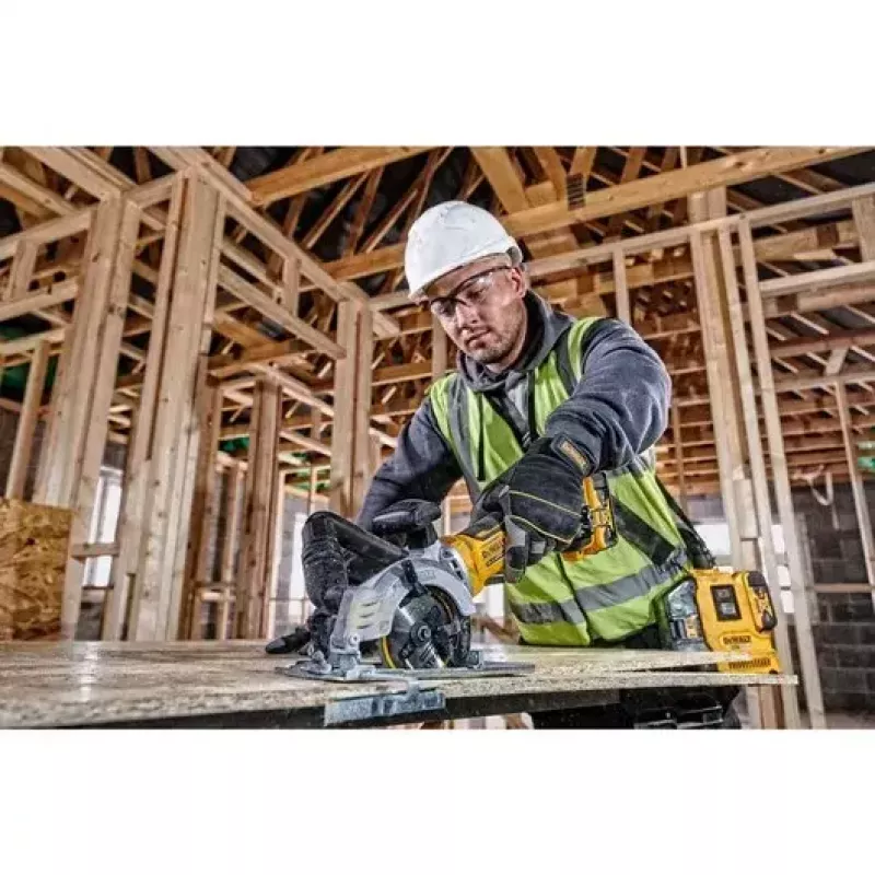 Δισκοπρίονο DeWALT DCS691N-XJ