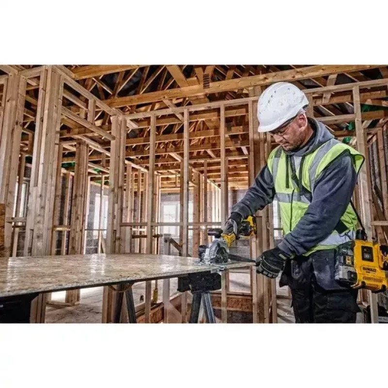 Δισκοπρίονο DeWALT DCS691N-XJ