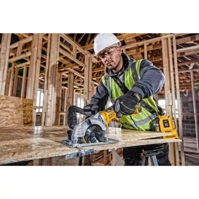 Δισκοπρίονο DeWALT DCS691N-XJ