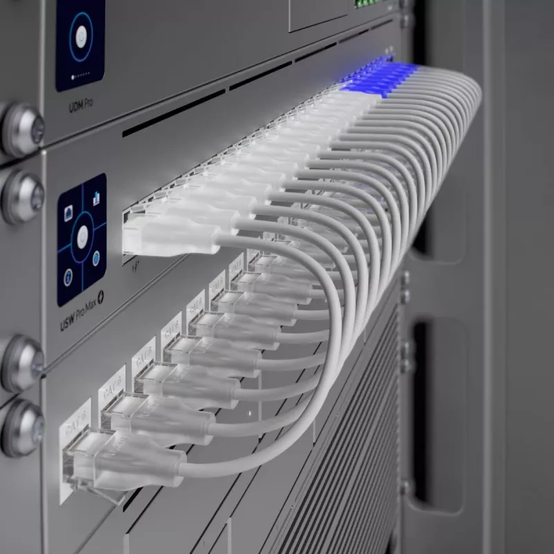 UBIQUITI NETWORKS UniFi Switch USW-PRO-MAX-24 24-Port PoE++