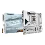 GIGABYTE B850M EAGLE WIFI6E ICE Μητρική κάρτα - AMD Ryzen 9000 Series CPUs, 8+2+2 φάσεις Digital VRM, έως 8200 MHz DDR5 (OC), 1xPCIe 5.0 + 1xPCIe 4.0 M.2, Wi-Fi 6E, 2,5 GbE LAN, USB 3.2 Gen 2
