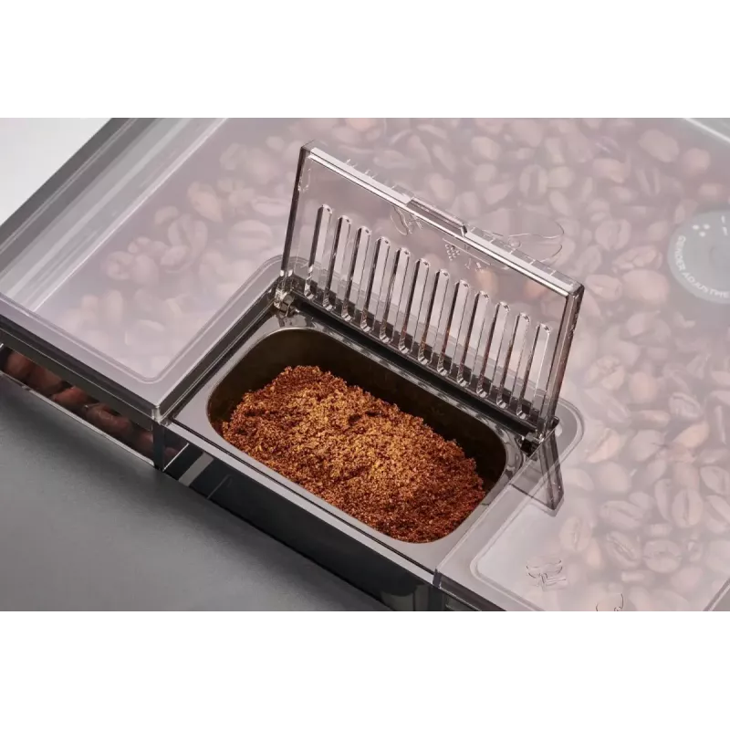 Amica Elegance CM 7011 μηχανή espresso, ατσάλινος μύλος, ενσωματωμένο σύστημα αφρίσματος γάλακτος