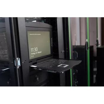 DIGITUS αρθρωτή κονσόλα TFT 43,2 cm (17 ίντσες) με 8-Port KVM RAL 9005 μαύρο - Qwertzu γερμανικό