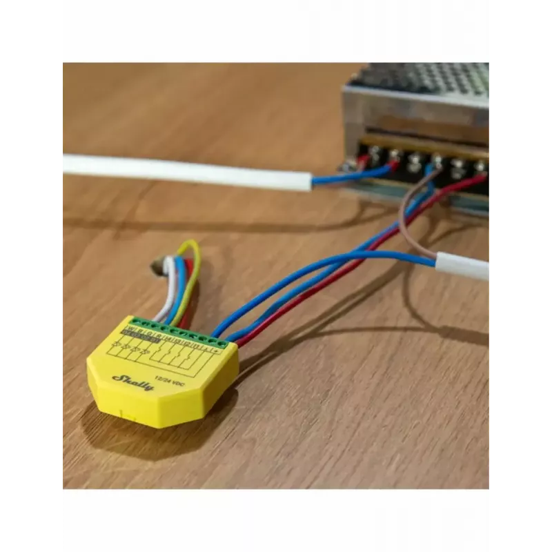 Shelly Plus RGBW PM Wireless Smart Light πράσινο κίτρινο