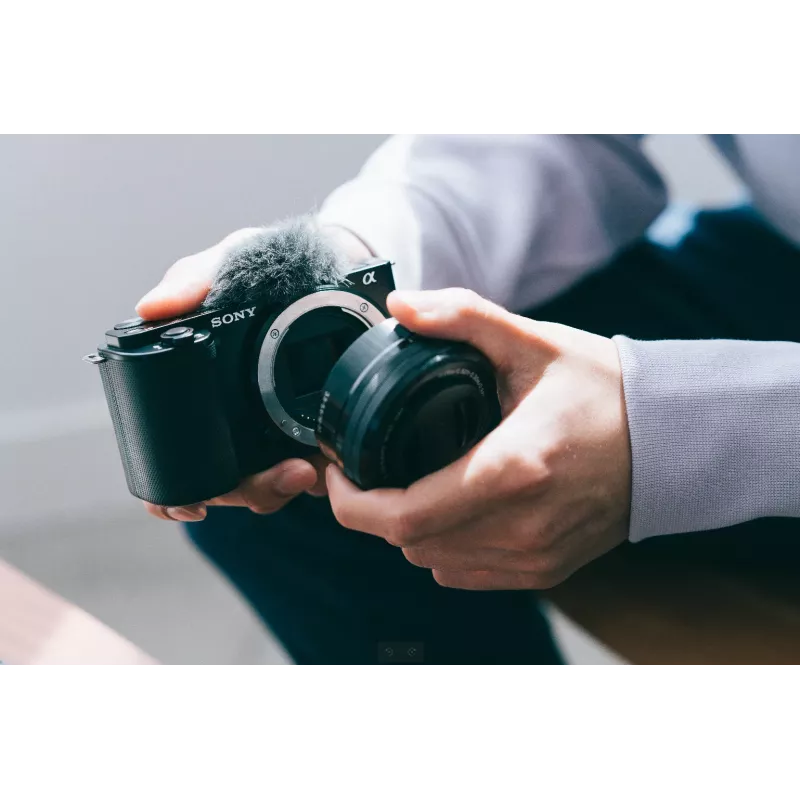 Sony α ZV-E10L MILC 24.2 MP CMOS 6000 x 4000 Pixel Μαύρο