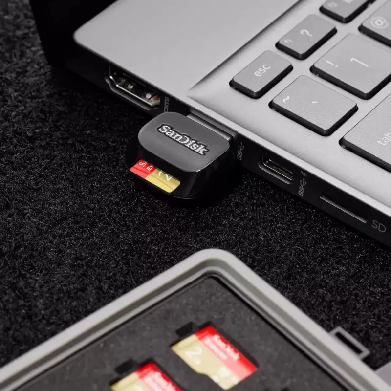 Αναγνώστης καρτών SanDisk 1 τεμ. USB 3.2 Gen 1 SDDR-B731-GN6NN