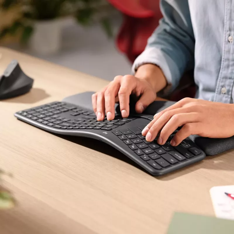 LOGITECH Ergo K860 - Ασύρματο split πληκτρολόγιο Graphite Qwerty US/International