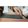 LOGITECH Flip Folio Graphite – iPad Pro 13 ιντσών (M4) iPad Air 13 ιντσών (M2 & M3) – Qwertz Γερμανικό