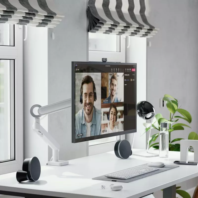 Οθόνη αφής ALOGIC Clarity Max Touch 32C4KPDWT, 32 ιντσών, 3840x2160 4K UHD, 65 W Power Delivery, webcam 8 MP, USB hub, μαύρο/ασημί