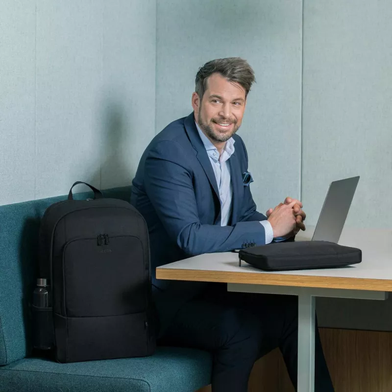 DICOTA Eco Backpack Base - σακίδιο notebook 13-14.1in - μαύρο / 300d rPET πολυεστέρας