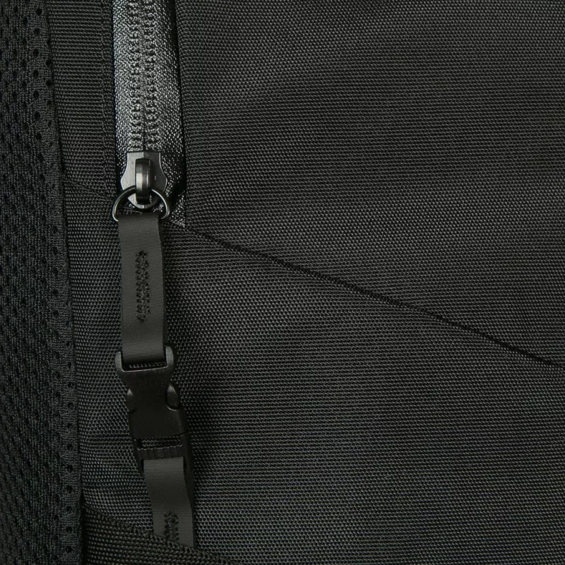 Σακίδιο Targus Terra EcoSmart 40,6 cm 16 inch μαύρο 2 θήκες