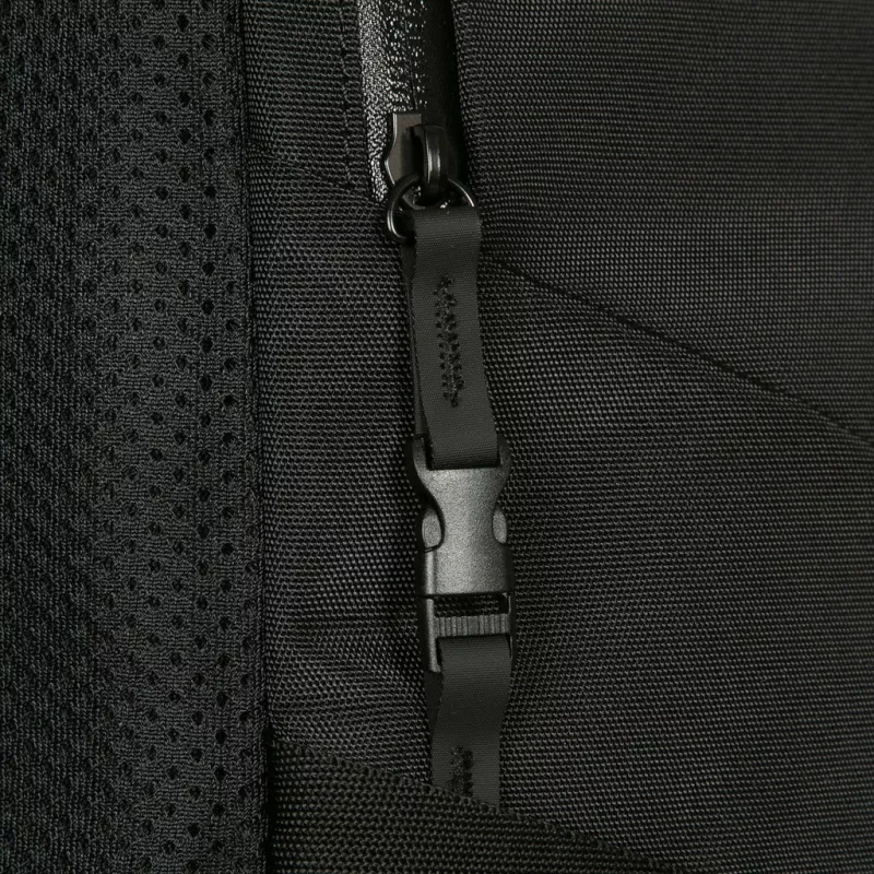 Σακίδιο Targus Terra EcoSmart 40,6 cm 16 inch μαύρο 2 θήκες