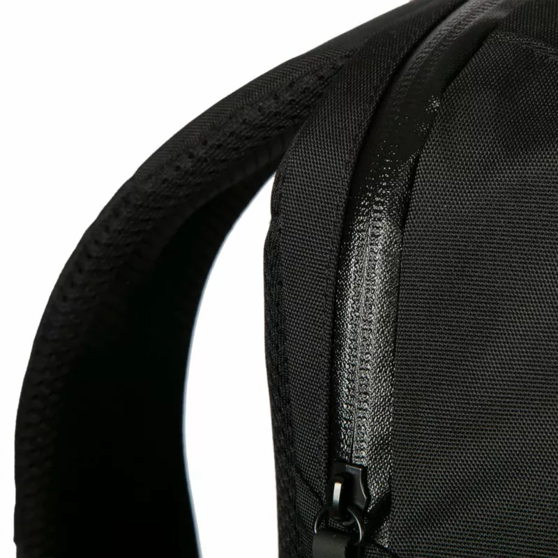 Σακίδιο Targus Terra EcoSmart 40,6 cm 16 inch μαύρο 2 θήκες