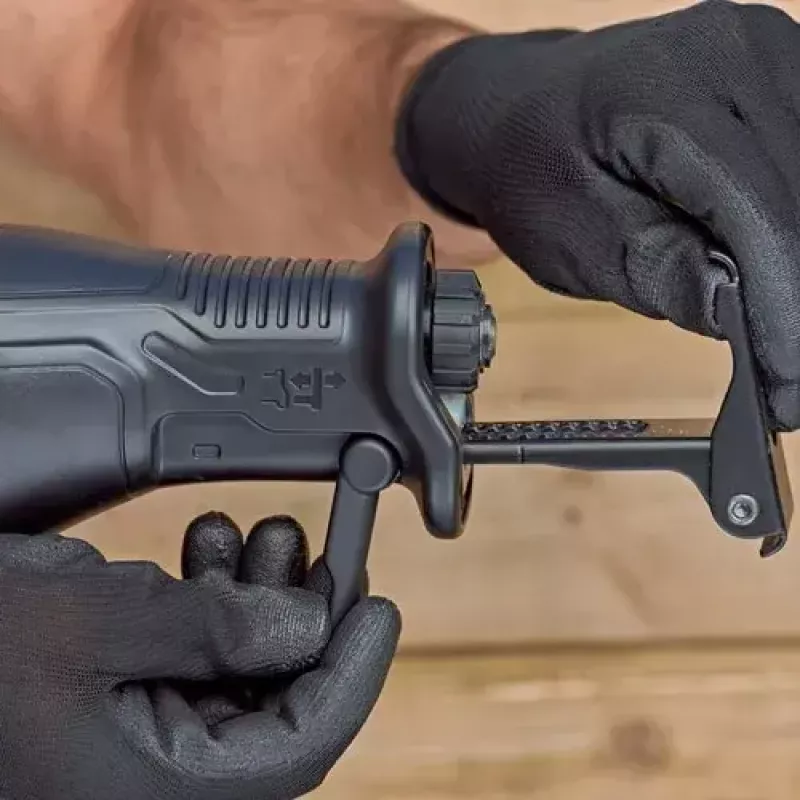 Σπαθοσέγα Black & Decker BES301