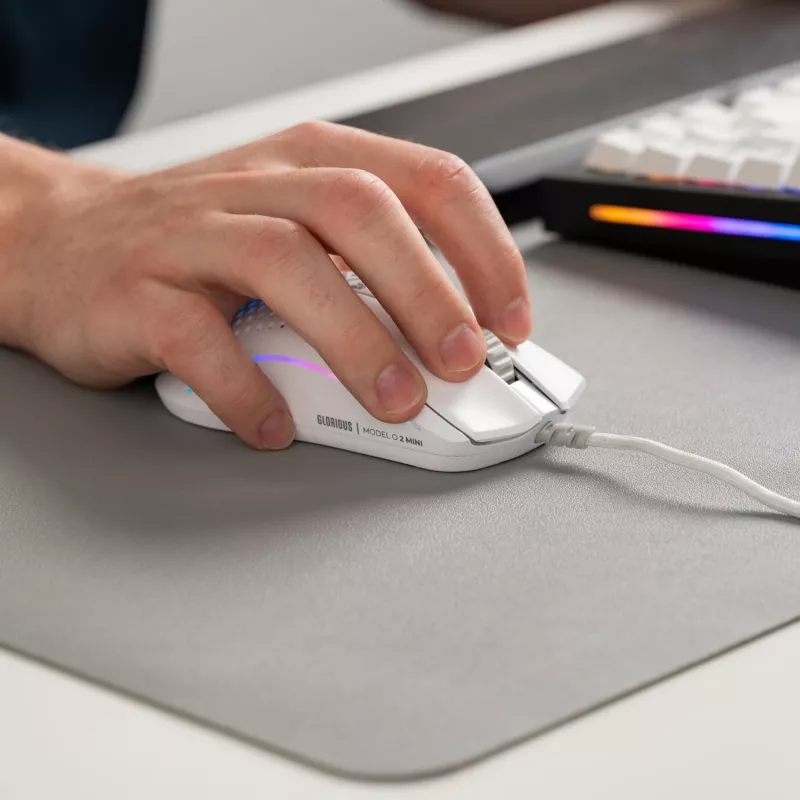 Glorious Gaming Glorious Model O 2 Mini - Ματ λευκό, Δεξιόχειρας, Οπτικό, USB Type-A, 26000 DPI, Λευκό