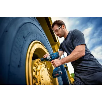 Κρουστικό κατσαβίδι μπαταρίας Bosch GDS 18V-1600 HC — ροπή 1600 Nm, σύστημα μπαταρίας 18V