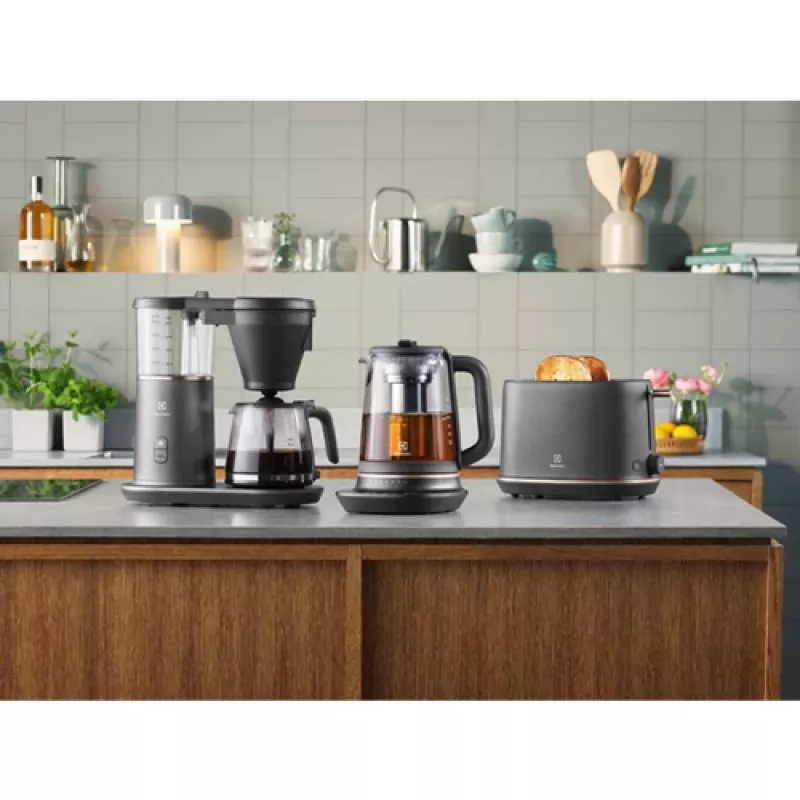 Electrolux E7K16BP βραστήρας 1,7 l 2400 W μαύρο, χαλκό