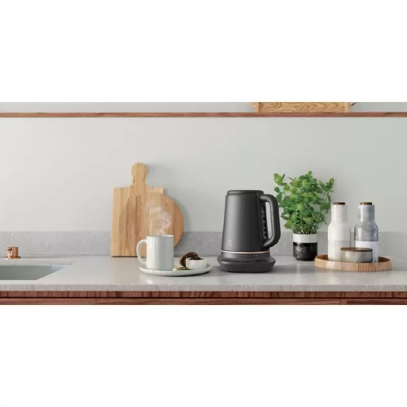 Electrolux E7K16BP βραστήρας 1,7 l 2400 W μαύρο, χαλκό