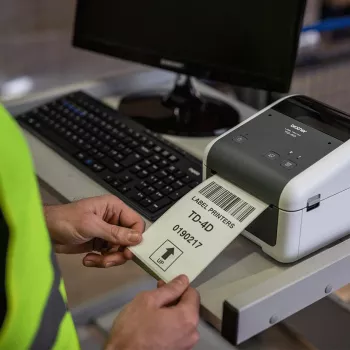 Brother TD-4520DN Εκτυπωτής ετικετών θερμικής μεταφοράς 300 x 300 DPI 203 mm/sec Ενσύρματο Ethernet LAN