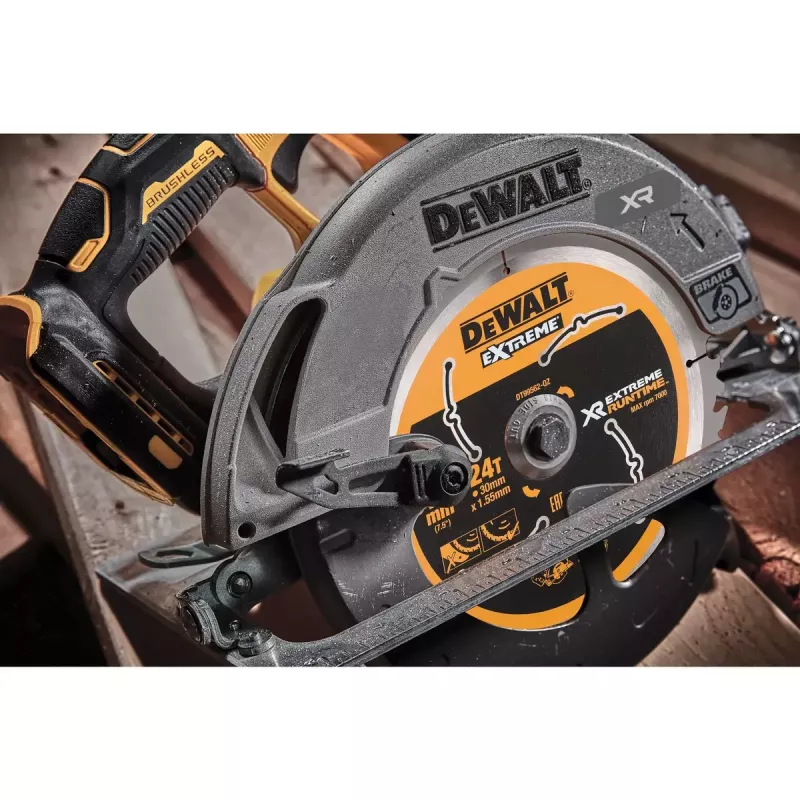 Φορητό δισκοπρίονο DeWALT DCS573NT-XJ